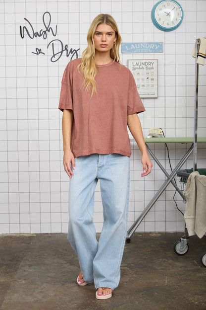 WASHED EXPOSED SEAM RELAXED KNIT T-SHIRT: TERRACOTTA