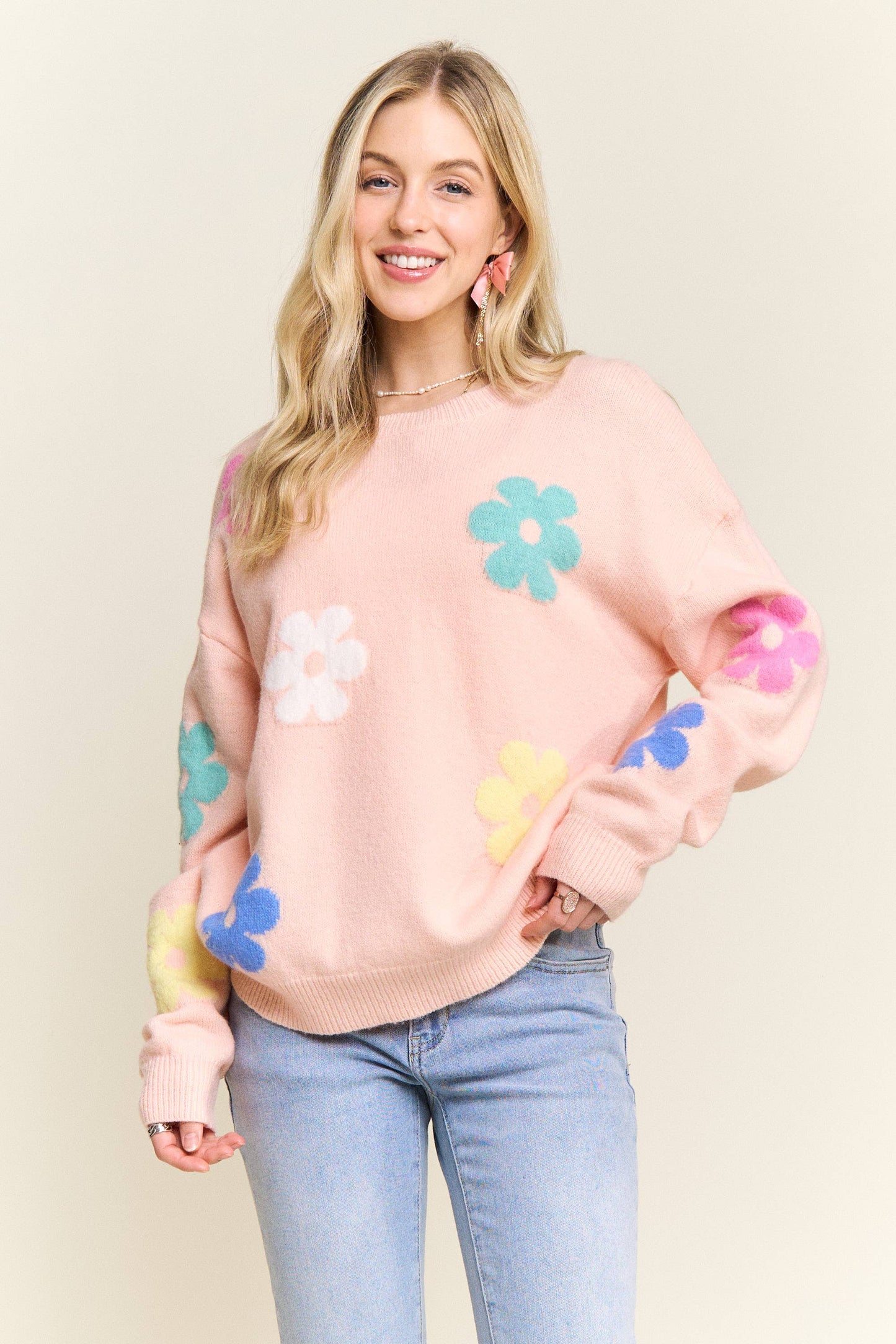 FLOWER POPPED SWEATER TOP