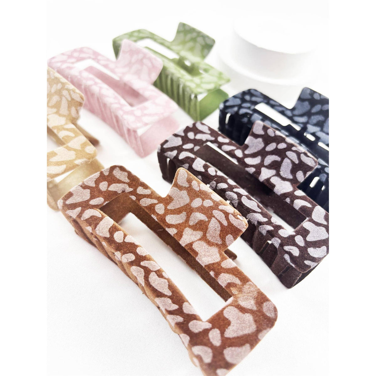 Love and Repeat - Leopard Flocked Velvet Rectangle Claw Clip: MIX COLOR / ONE(12)