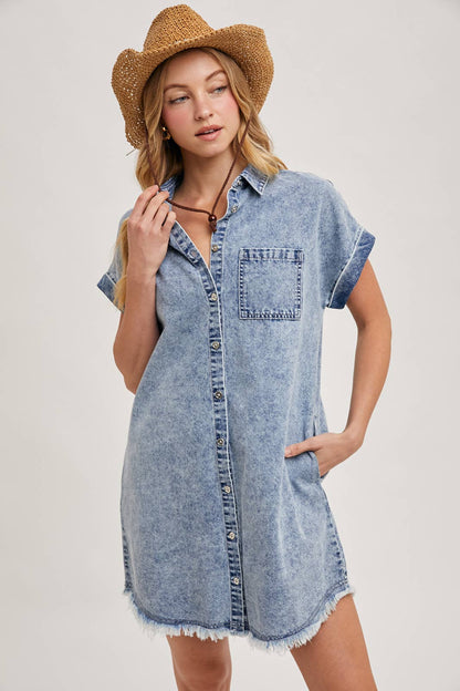 Bluivy - FRAYED HEM DENIM SHIRT DRESS: MED.WASH / M