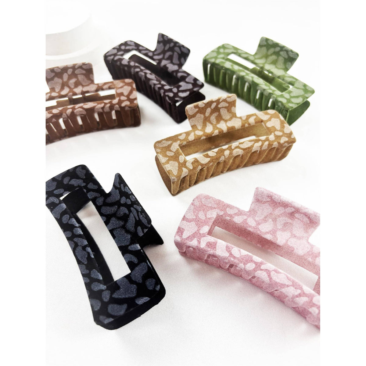 Love and Repeat - Leopard Flocked Velvet Rectangle Claw Clip: MIX COLOR / ONE(12)