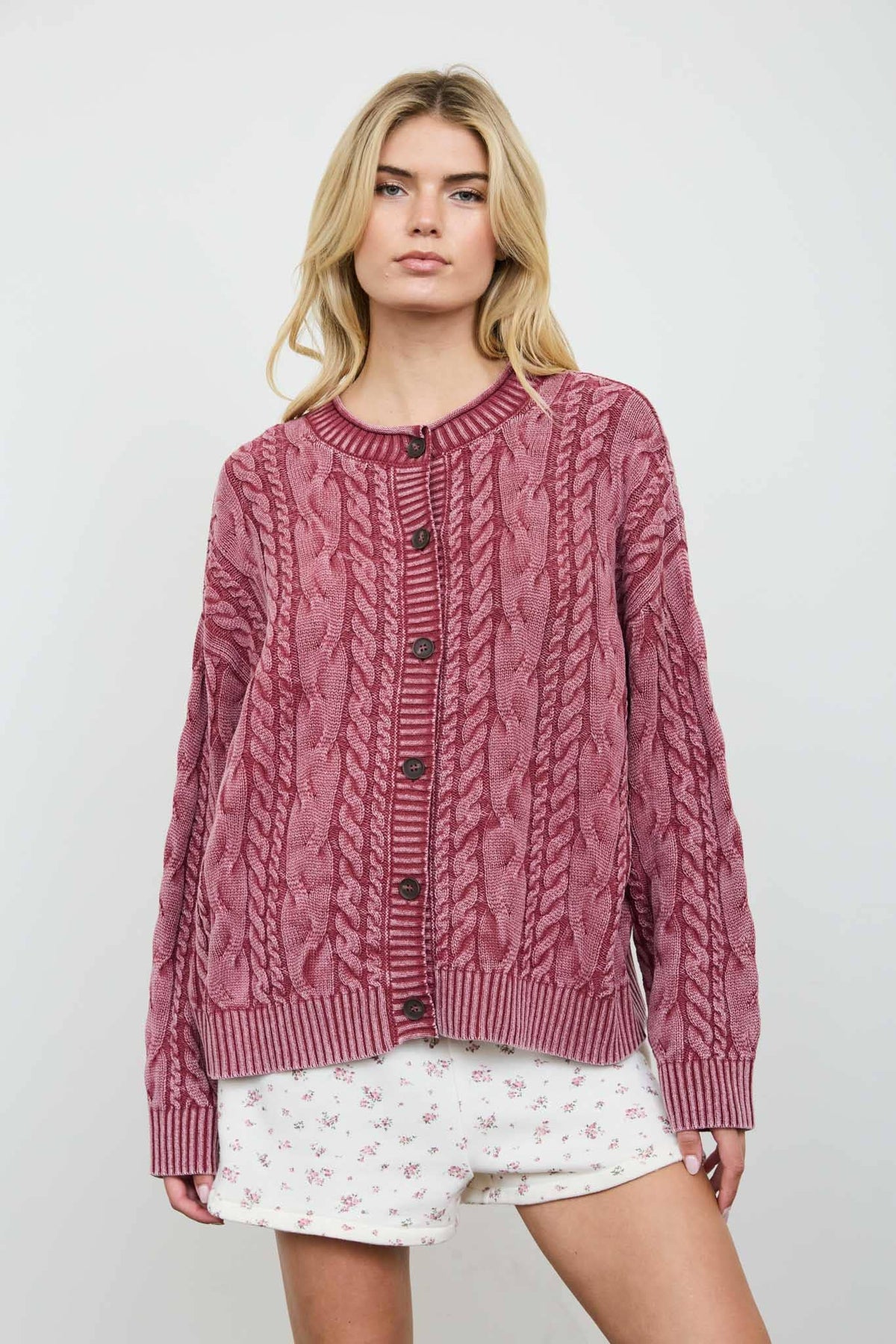 Blu Pepper - WASHED PATTERN CABLE KNIT BUTTON DOWN CARDIGAN: LIGHT KHAKI