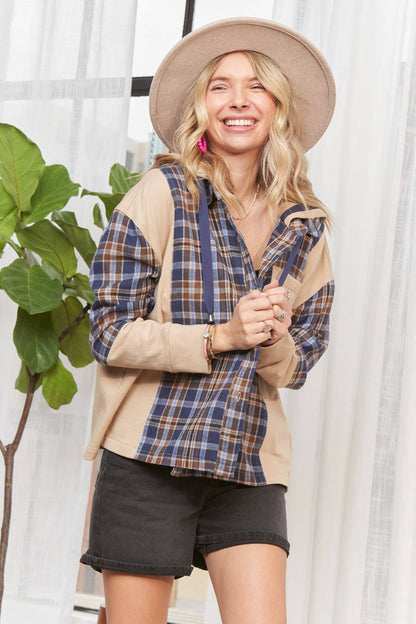BUTTON DOWN PLAID HOODIE SHACKET
