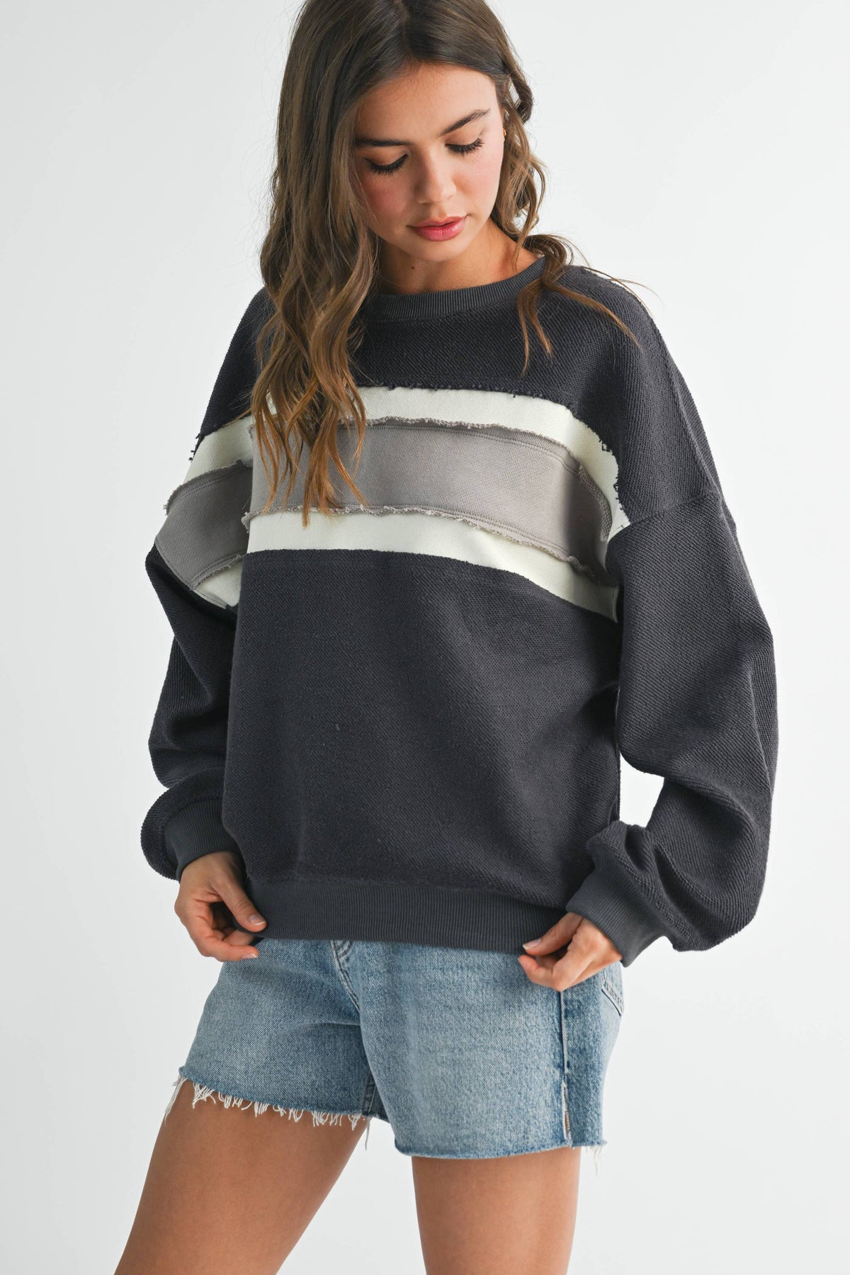 AEMI + CO - 846AD Winnie Sweatshirt: Navy/Ivory/Tan / L / Top