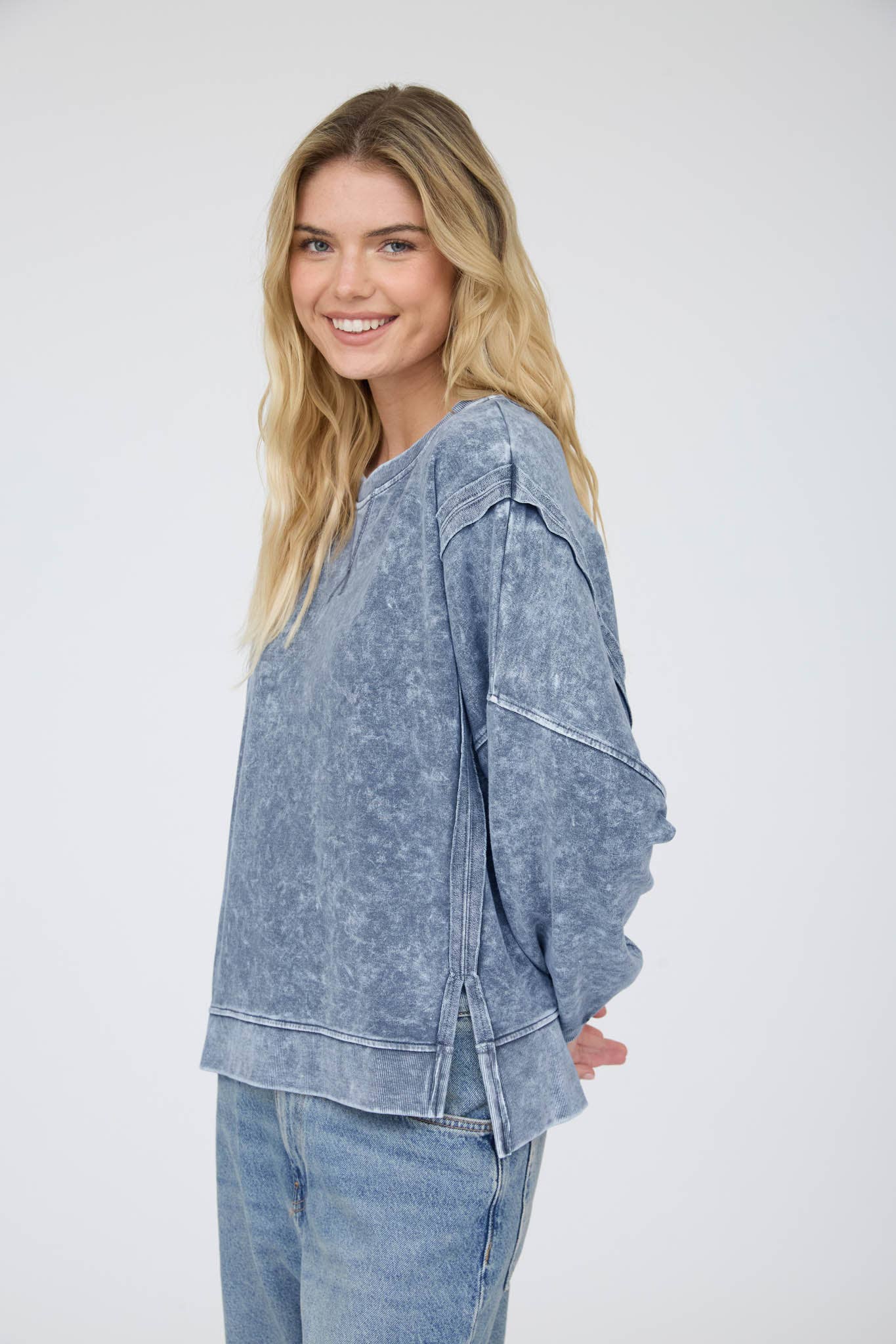 Blu Pepper - ACID WASH LONG SLEEVE SIDE SLIT KNIT TOP: INDIGO BLUE
