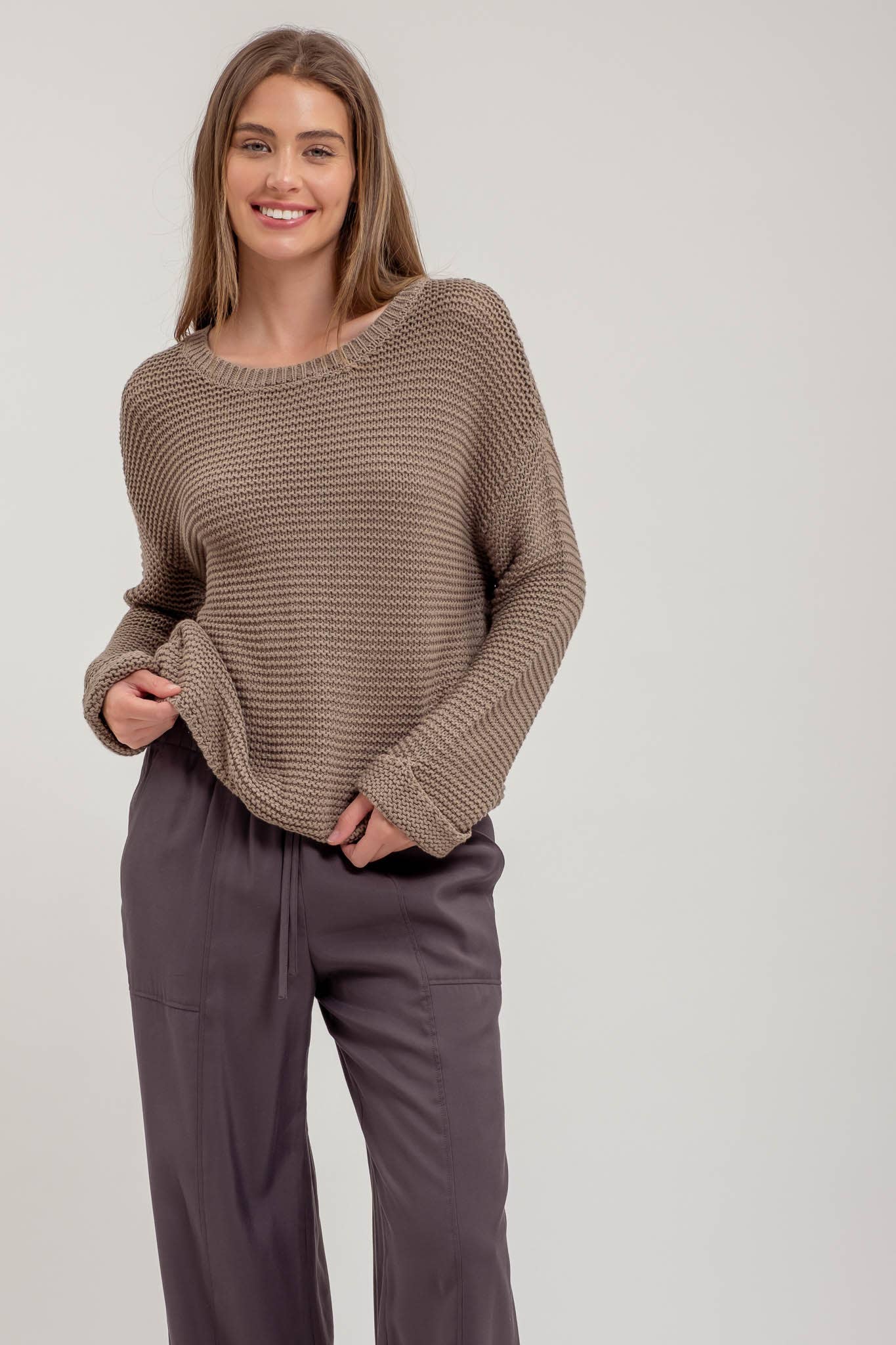 CHUNKY KNIT LONG CUFF SLEEVE PULLOVER SWEATER: OLIVE