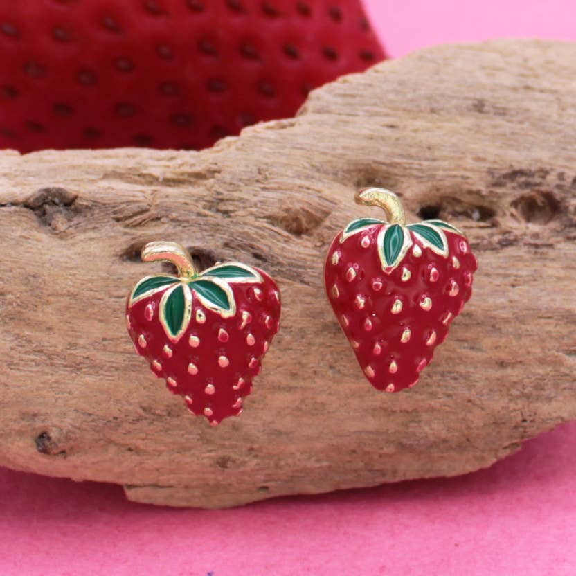 PICKED SWEET GOLD STRAWBERRY EARRINGS