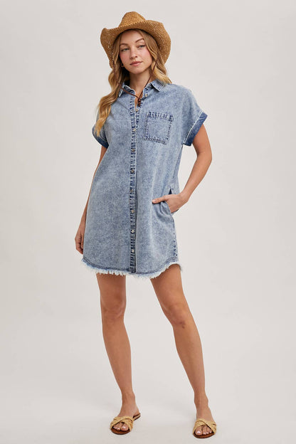 Bluivy - FRAYED HEM DENIM SHIRT DRESS: MED.WASH / M