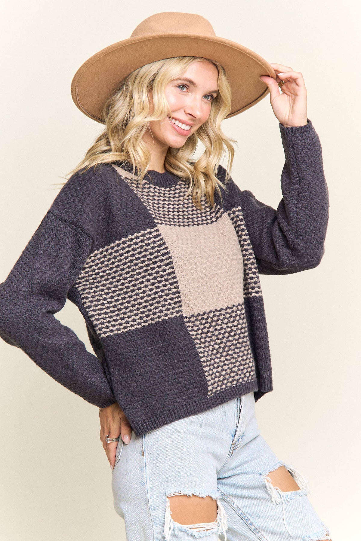 COLORBLOCK CREWNECK SWEATER: GREY/KHAKI