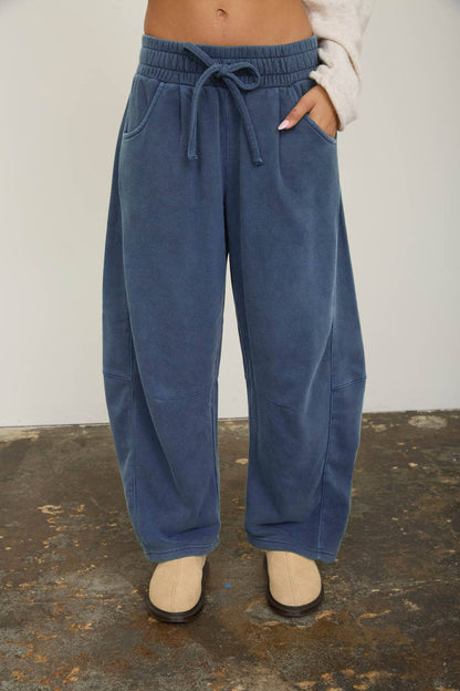 Blu Pepper - SMOCKED WAIST DRAWSTRING BARREL LEG SWEATPANTS: VINTAGE BLUE
