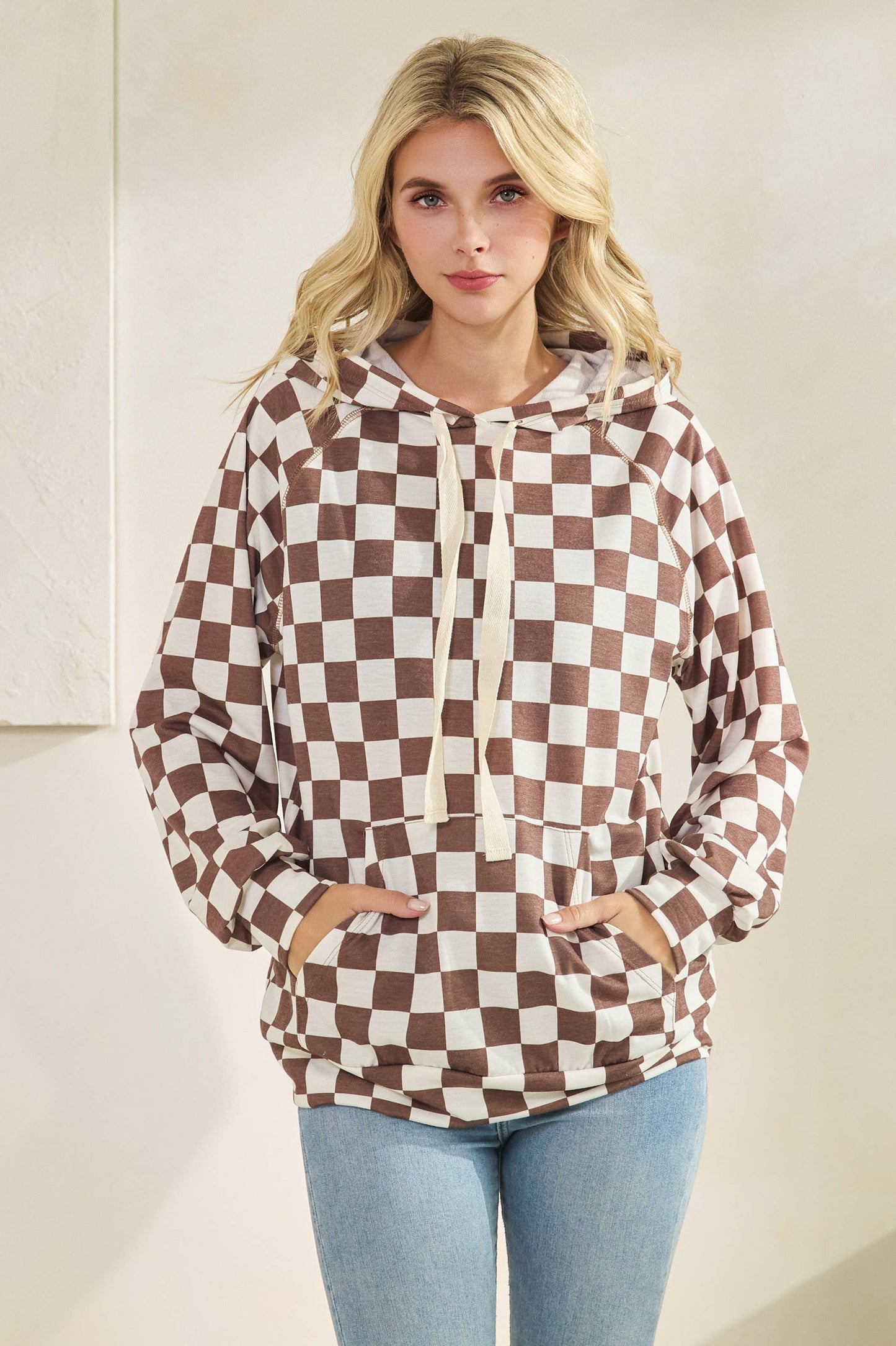CHECKERBOARD PRINT DRAWSTRING HOODIE