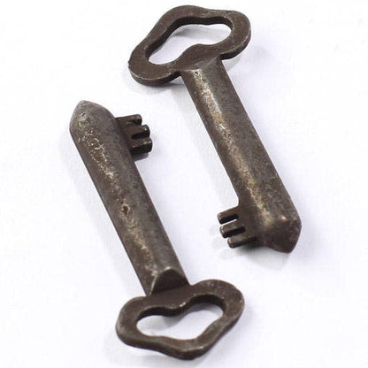 Factory Direct Craft - 1-3/8" Vintage Look Triangle Metal Skeleton Keys (Pack of 2)