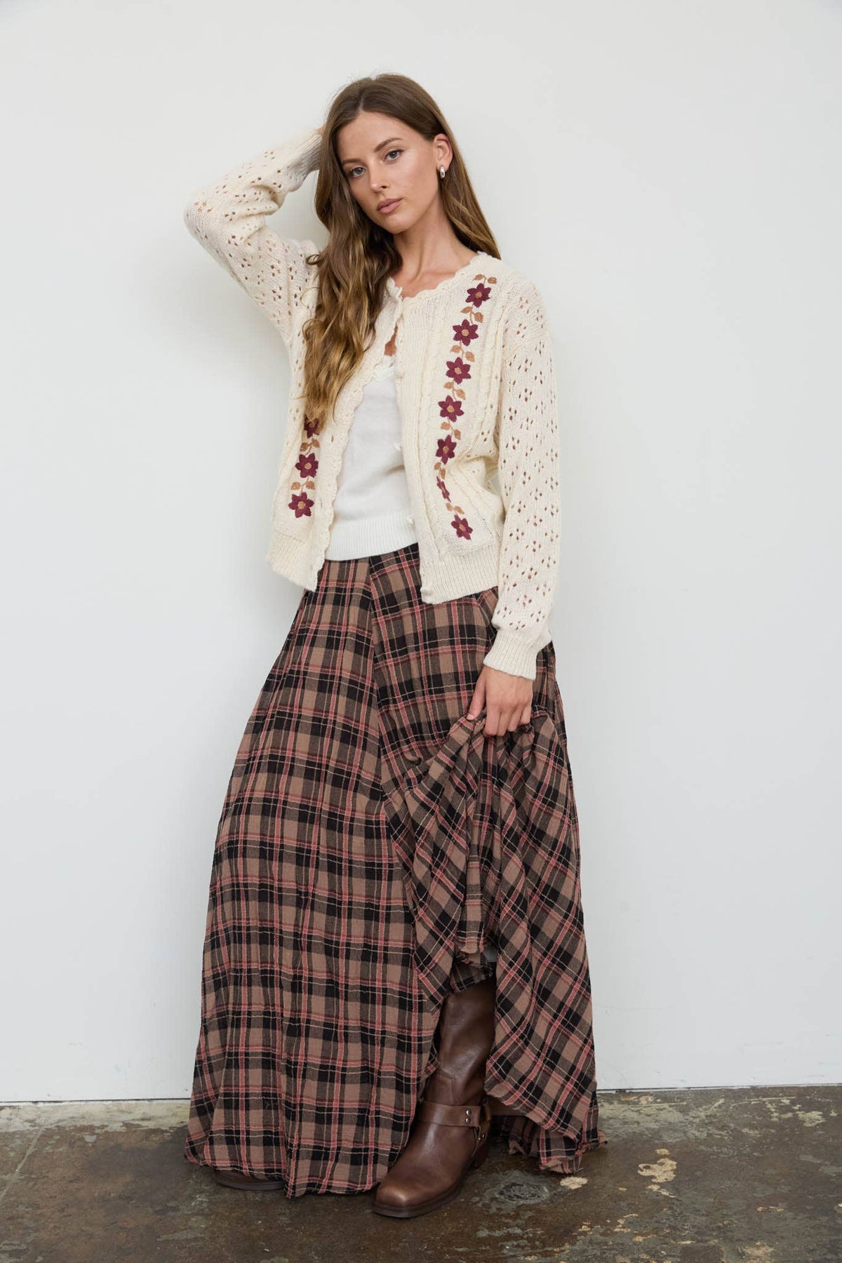 Blu Pepper - FLORAL EMBROIDERY CROCHET KNIT DETAIL CARDIGAN: CREAM
