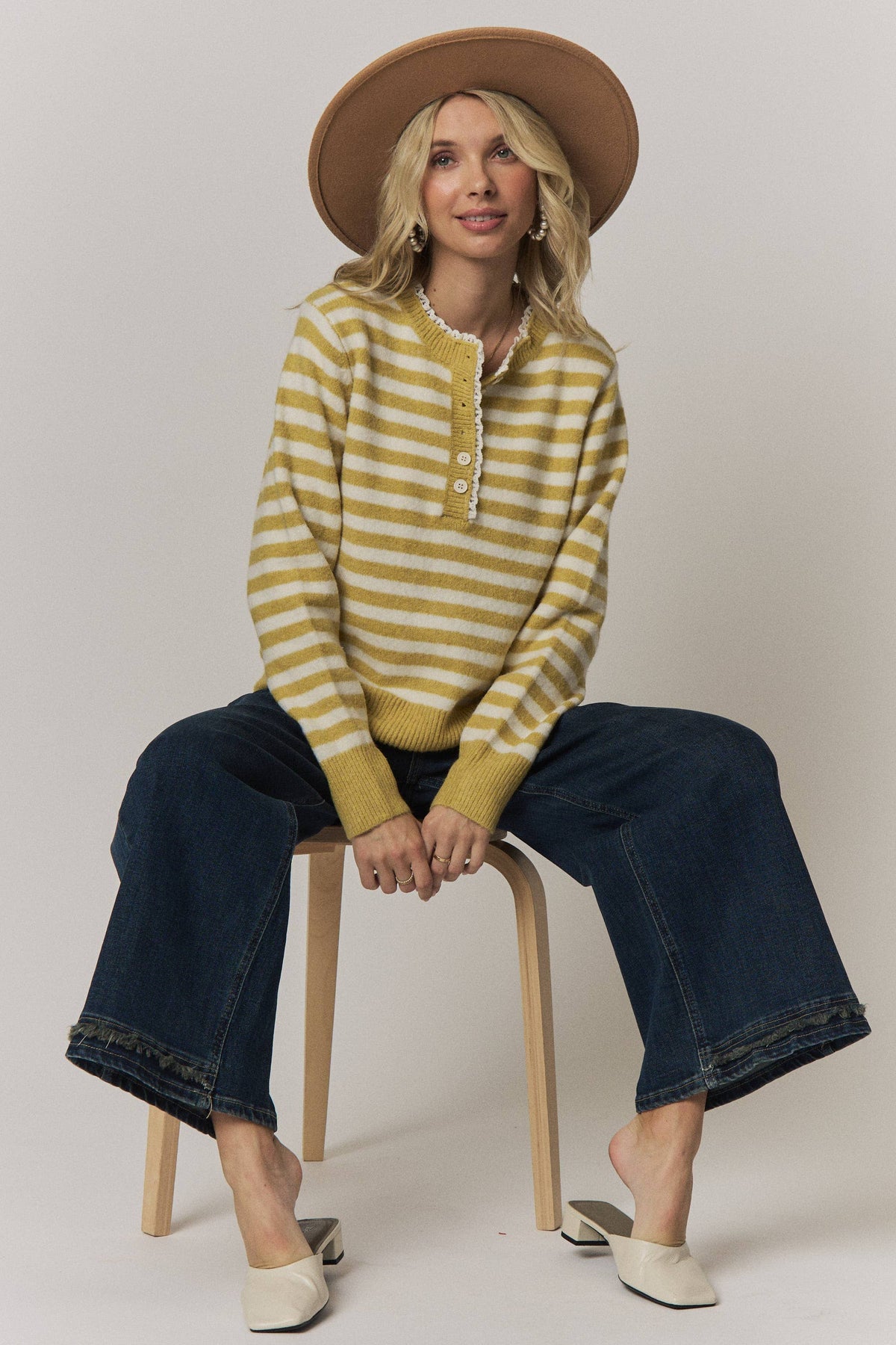 VINTAGE STRIPED HENLEY KNIT SWEATER: MUSTARD