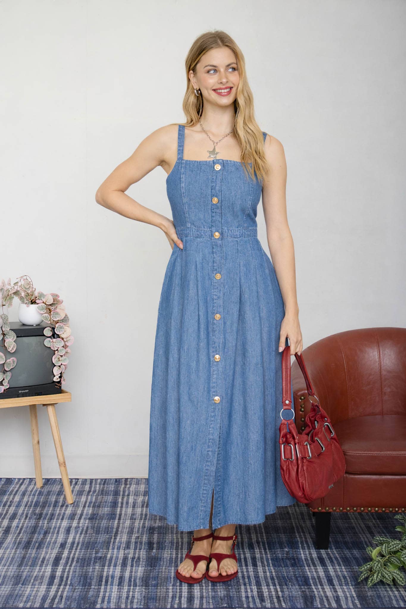LIGHT DENIM SLEEVELESS BUTTON DOWN MIDI DRESS