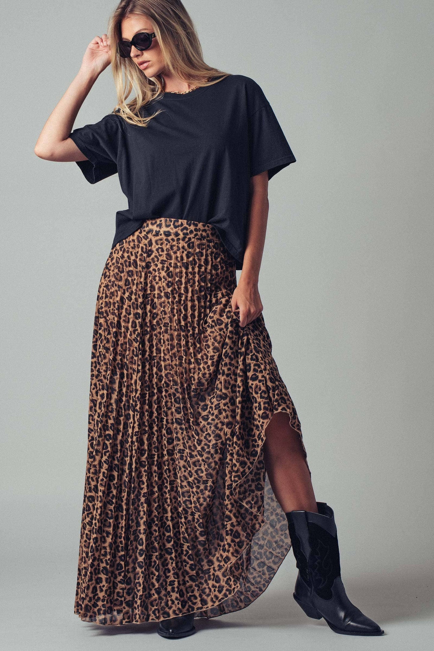 LEOPARD PRINT PLEATED MIDI