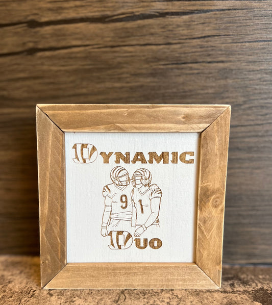 DYNAMIC DUO MINI SIGN